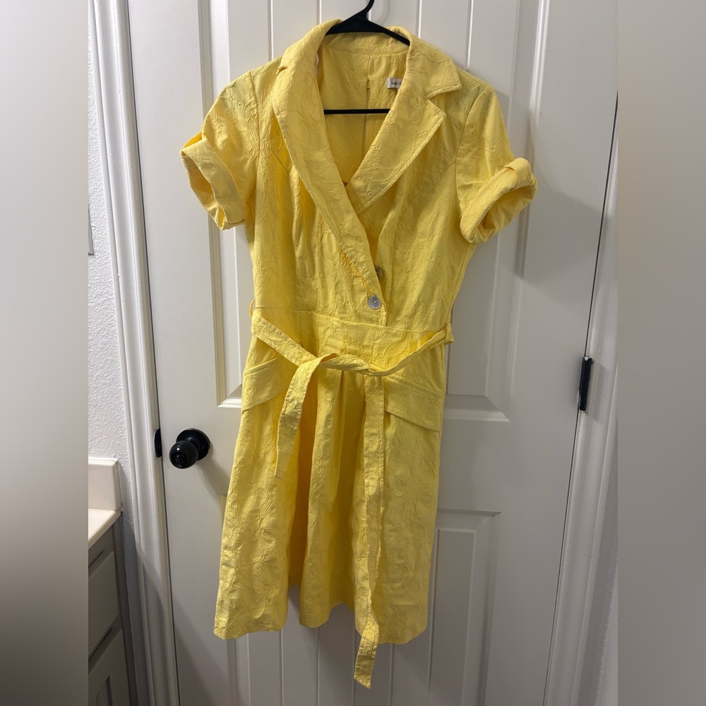 Liz Claiborne Yellow Midi Dress with Tie Waist